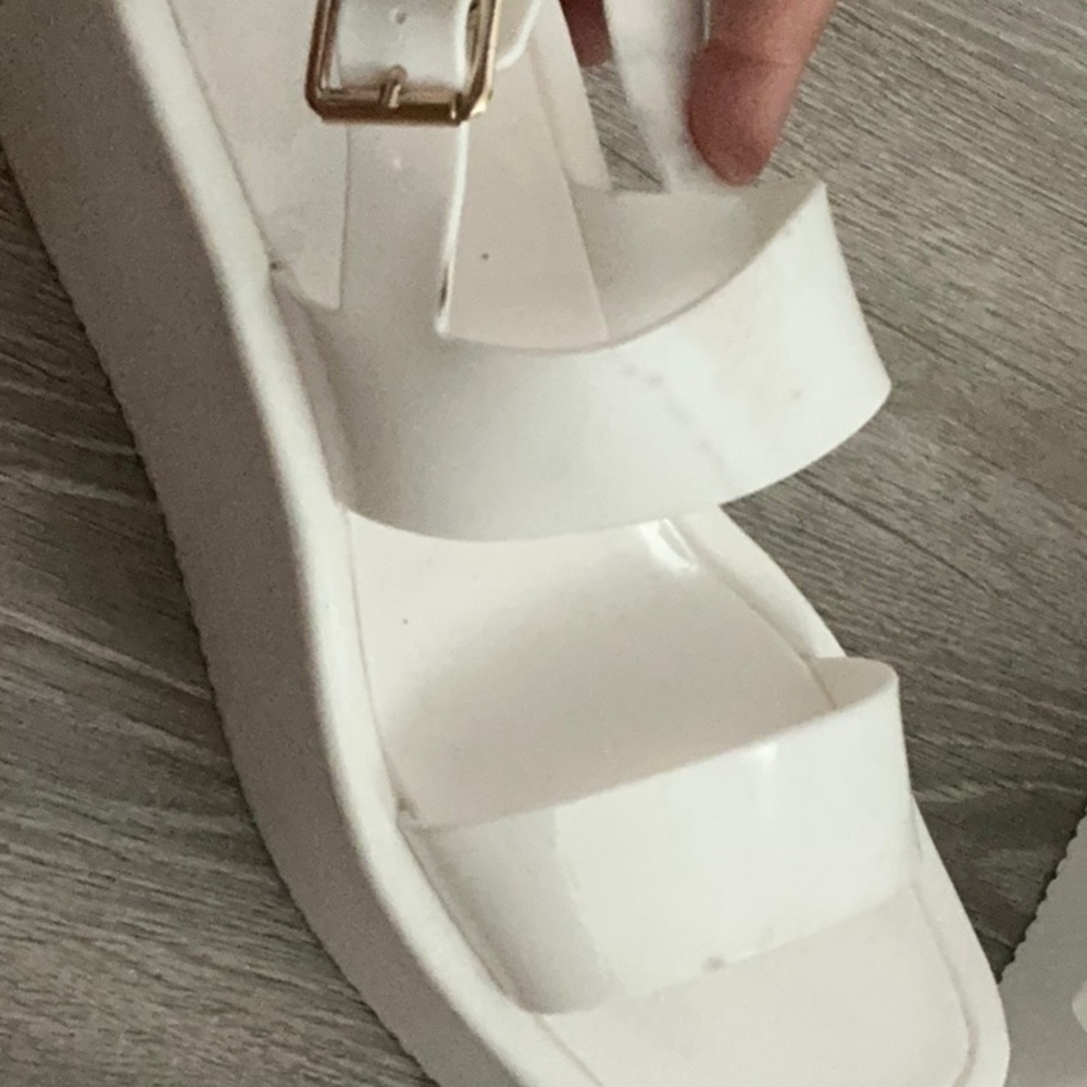 Forever 21 White Platform Shoes Minimalist Design - Picture 2 of 8